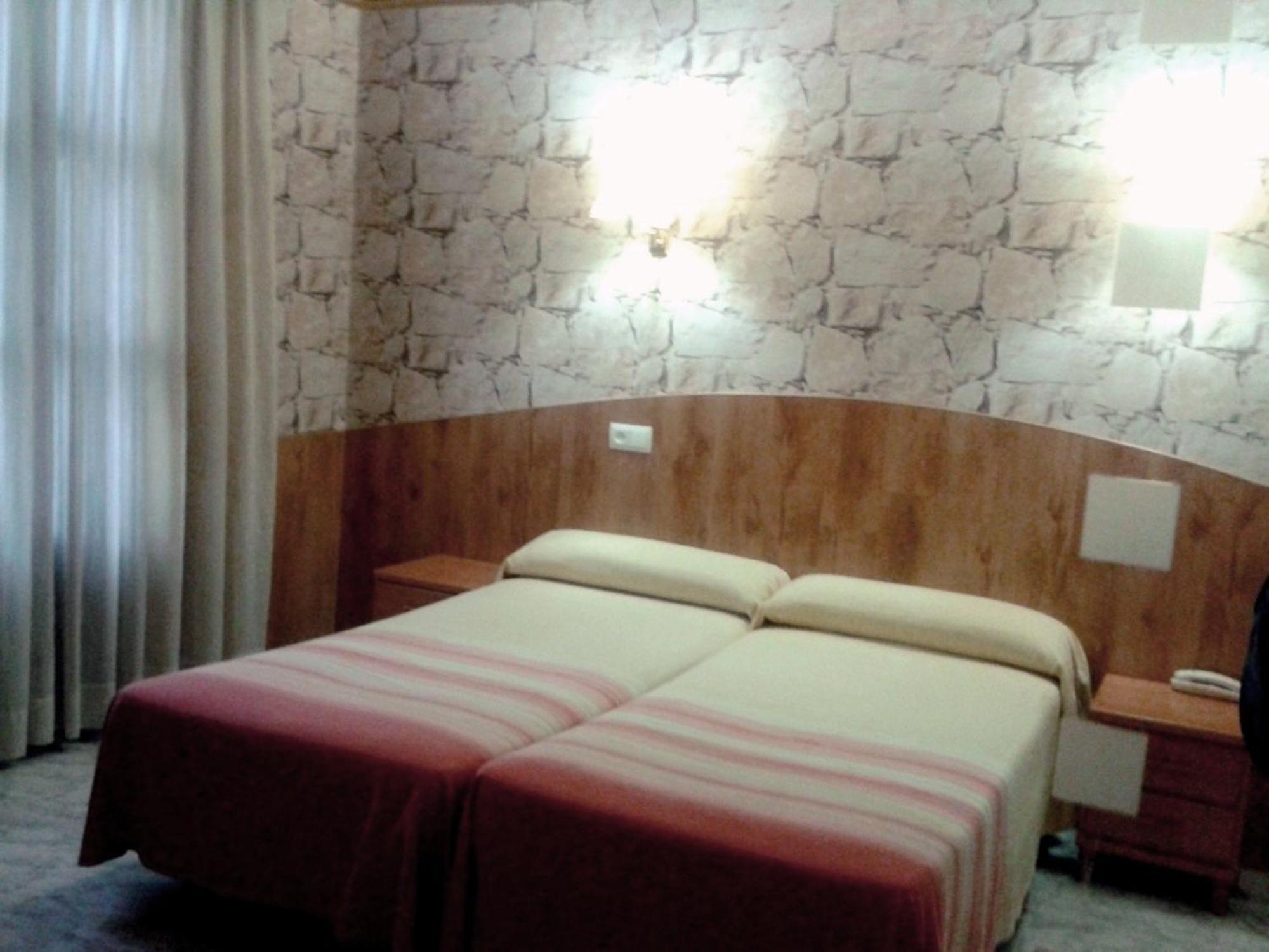 Hotel Fornos - Barcelona — Fotos 1